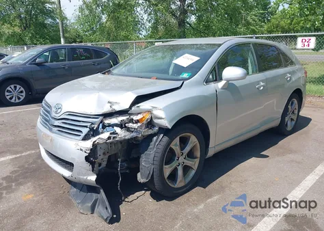 2010 Toyota Venza Base V6 z USA, uszkodzony, nr VIN 4T3ZK3BB4AU027331